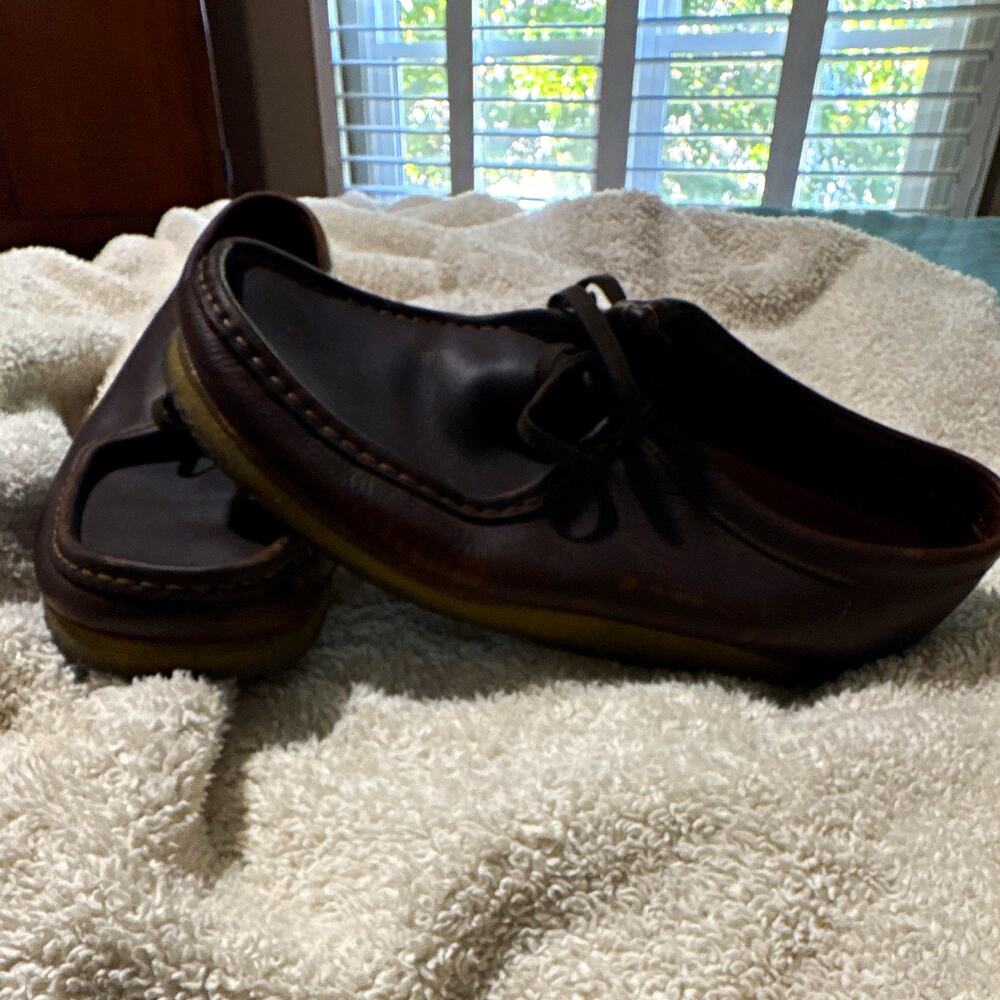 Clarks Originals Wallabee Brown Leather, some scuffing, preppy, hippie,